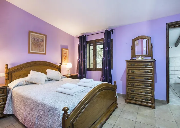 Owl Demana - Retreat In The Midst Of Nature * Pollença