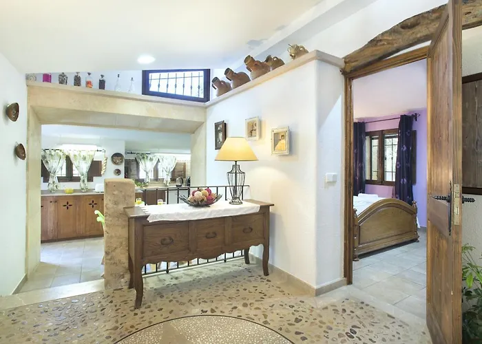 Owl Demana - Retreat In The Midst Of Nature * Pollença